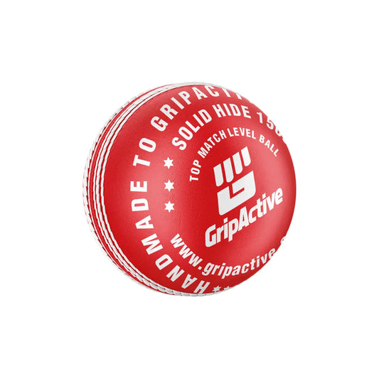 Balles de cricket rouges